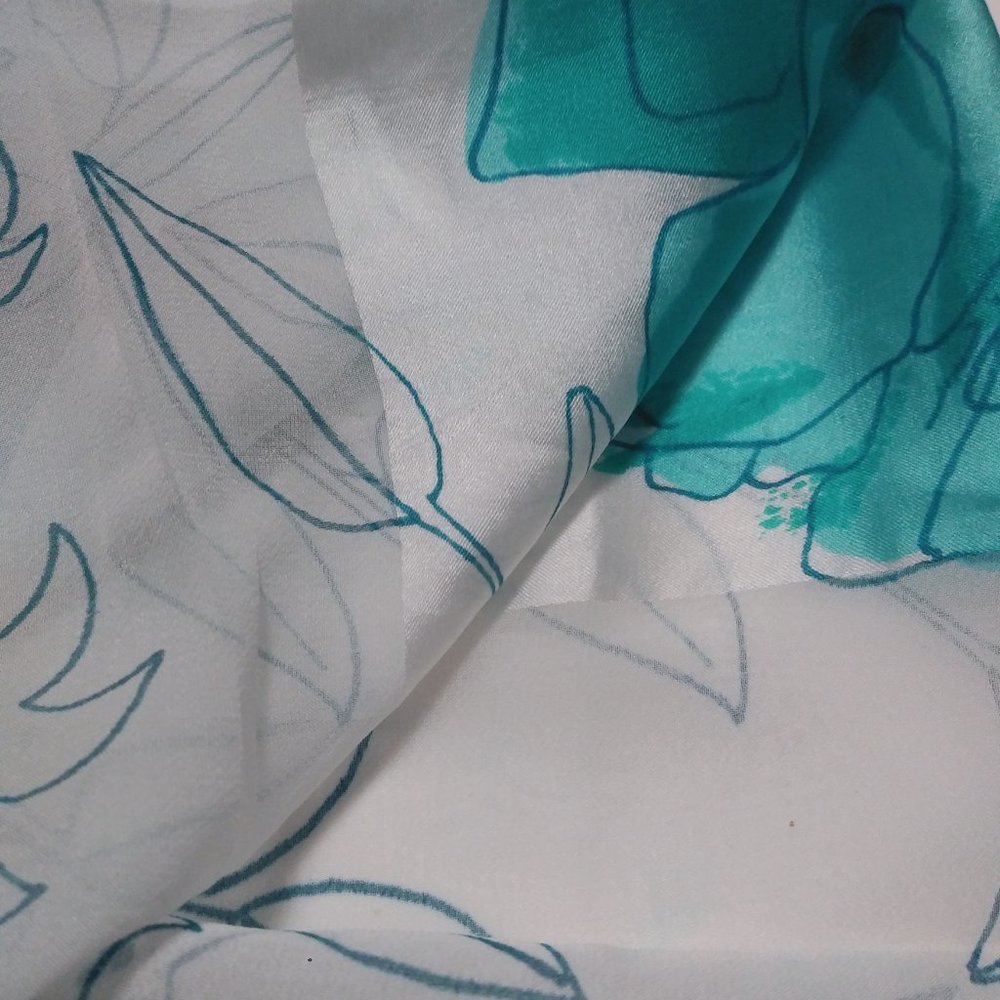 Vera Neumann Signature Turquoise Scarf - Picture 5 of 10